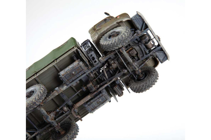 Model Kit auto 43008 - Soviet all-wheel drive truck GAZ-66 (1:43)