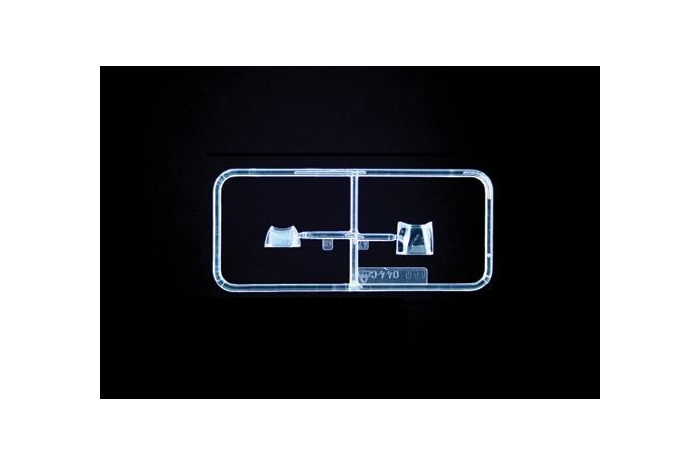 Model Kit letadlo 1313 - F4U-7 CORSAIR (1:72)