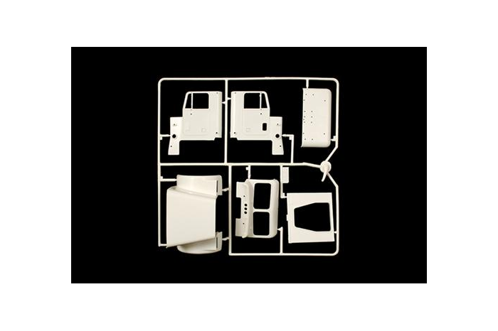 Model Kit truck 3859 - Freightliner FLC (1:24)