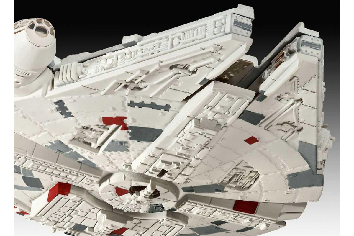 Star Wars Millenium Falcon Model Set 1:241 Plastic Model Kit REVELL 