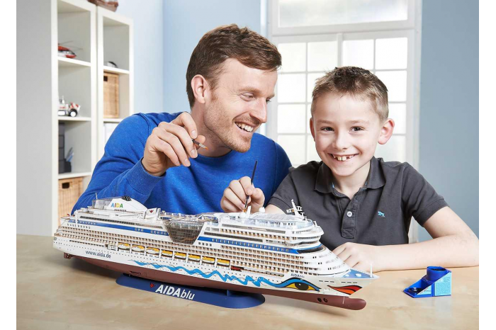 Plastic ModelKit loď 05230 - AIDAblu, sol, mar, stella (1:400)