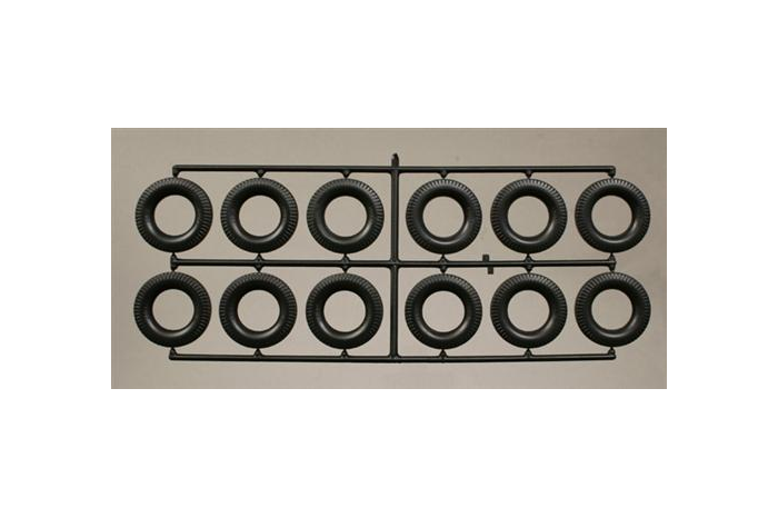 Model Kit auto 3703 - ROLLS ROYCE PHANTOM II (1:24)