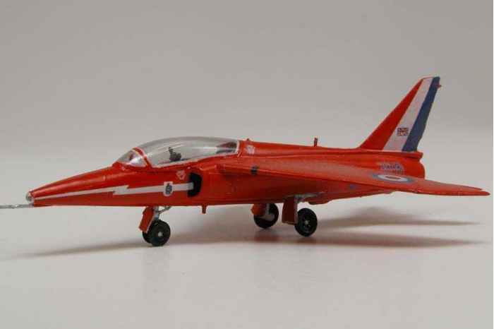 Starter Set letadlo A55105 - Red Arrows Gnat (1:72)