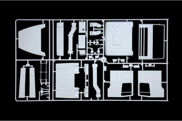 Model Kit auto 3914 - DAF 95 CANVAS (1:24)